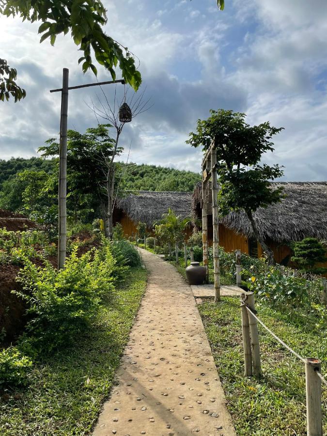 Om Tara Retreat Hotel Yen Bai Exterior photo